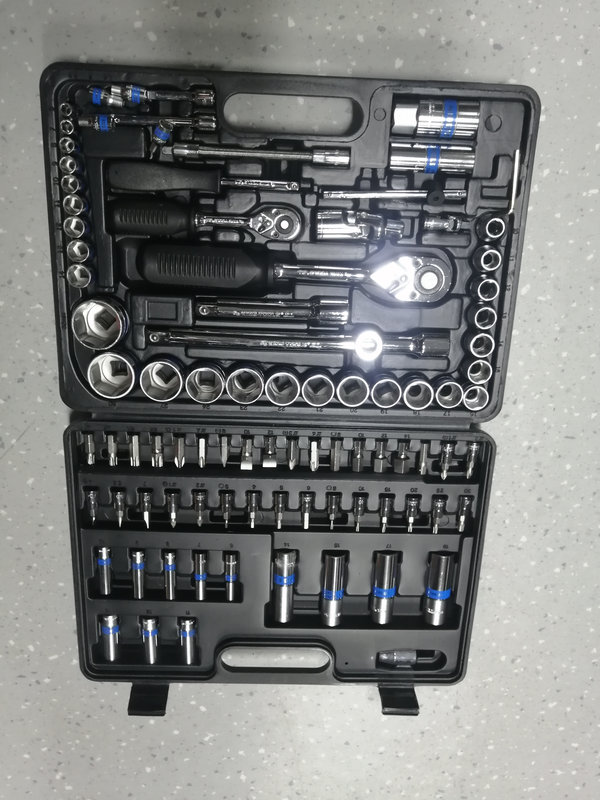 Инструментов набор в черном кейсе KING TOOLS 94 пр